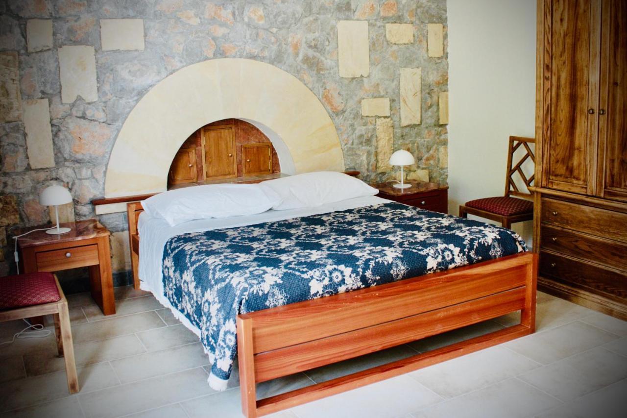 Hotel Al Tempio Della Pace à Carini Extérieur photo